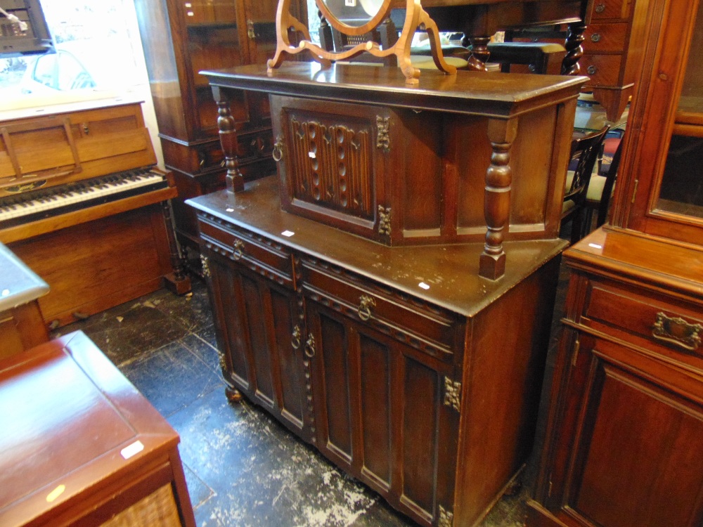 A small Oak court cupboard