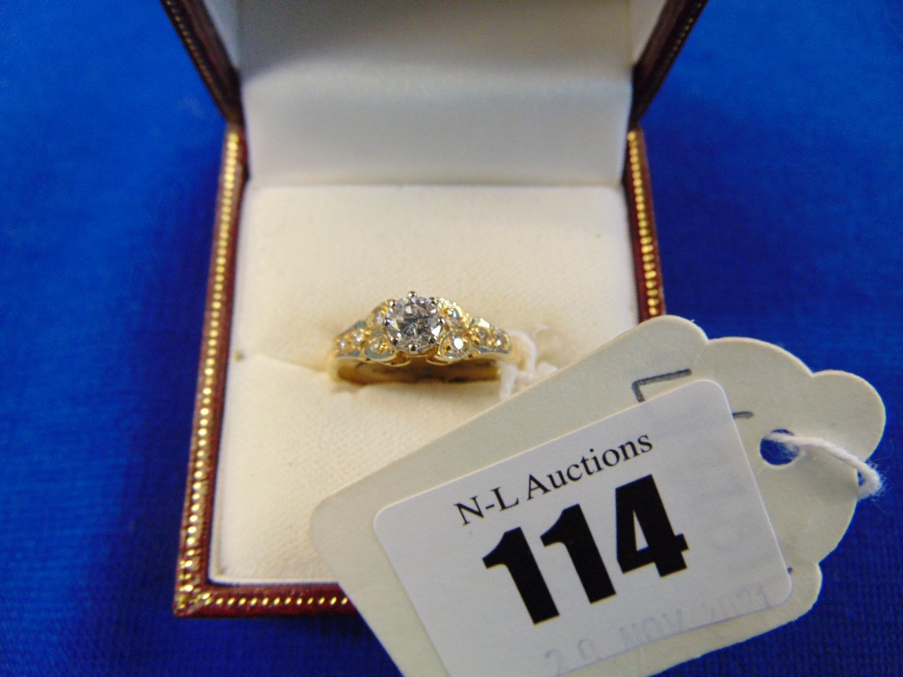 18ct Gold Diamond ring, - Image 2 of 6