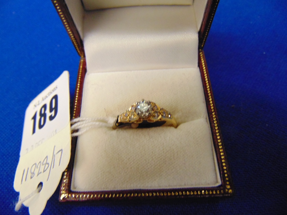 18ct Gold Diamond ring, - Image 4 of 6