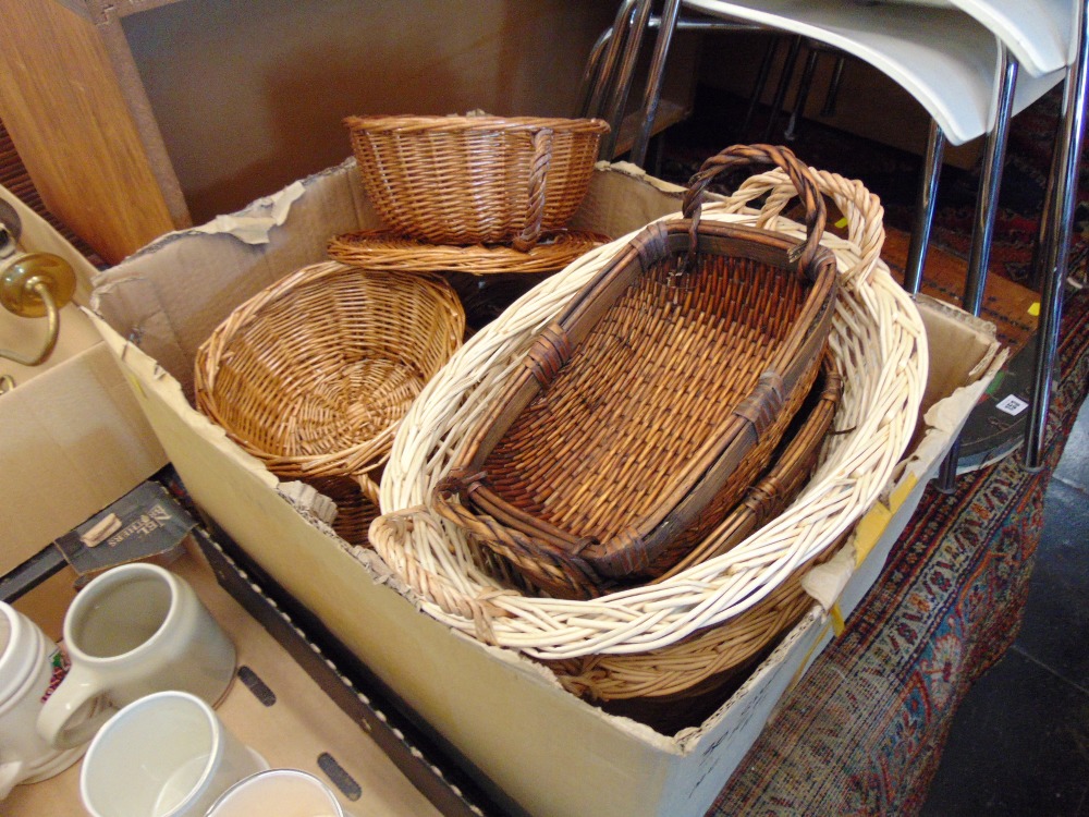A qty of wicker baskets - Image 2 of 2