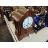 A mantle mantle clock