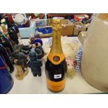 A bottle champagne, 1.