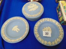 Three pieces of Wedgewood blue and white