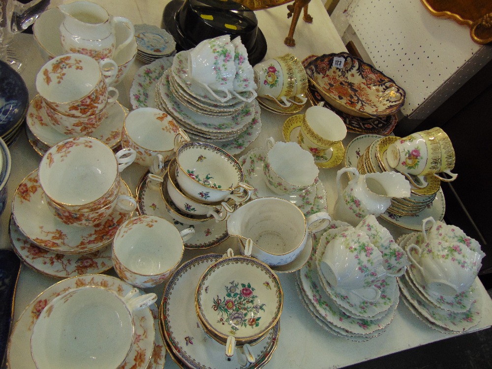 A floral pattern tea set plus others including some Crown Derby - Image 2 of 2