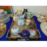 A qty of pottery ware, inc.