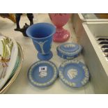 Four pieces of Wedgewood