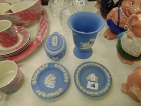 A small qty of Wedgewood