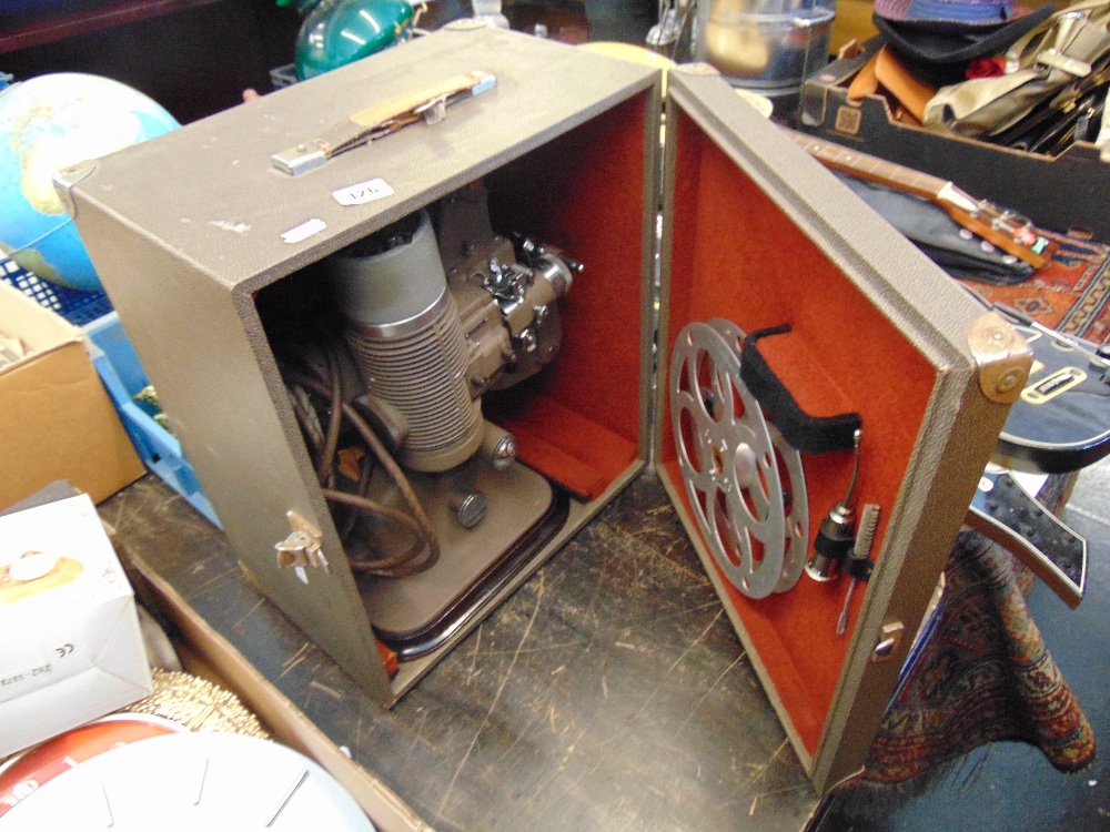 A cased Cine projector - Image 3 of 3