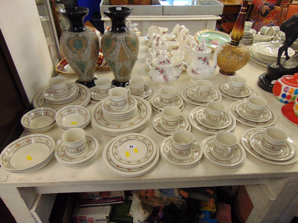 A part Royal Doulton 'Kimberly' service