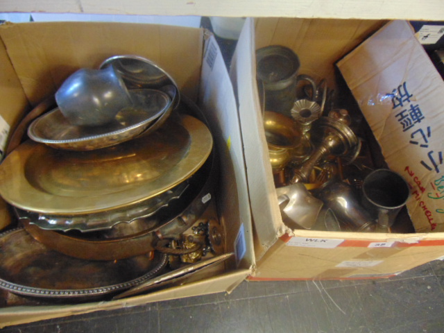 A large qty of metal ware, silver plate, copper etc.