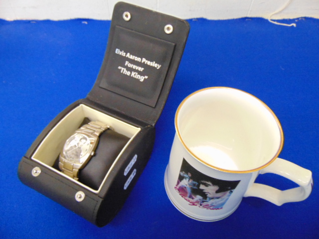 An Elvis watch boxed and tankard - Image 2 of 3