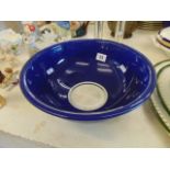 A mid-century USA pyrex bowl