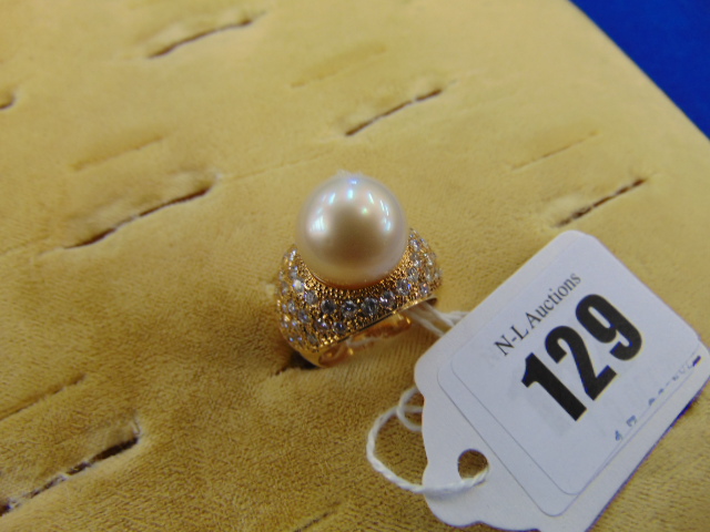 An 18ct Gold Pearl and Diamond cocktail ring, 0.60pts Diamond, 1. - Image 2 of 2