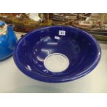 A mid-century USA Pyrex bowl