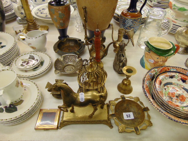 A collection of brass ware