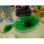 A large Murano Green centre piece and a small bowl