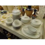 A Thomas part dinner service