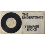 THE UNDERTONES - TEENAGE KICKS EP (ORIGINAL UK COPY - GOOD VIBRATIONS GOT 4).