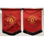 MANCHESTER UNITED - ALEX FERGUSON/TEAM SIGNED PENNANT.