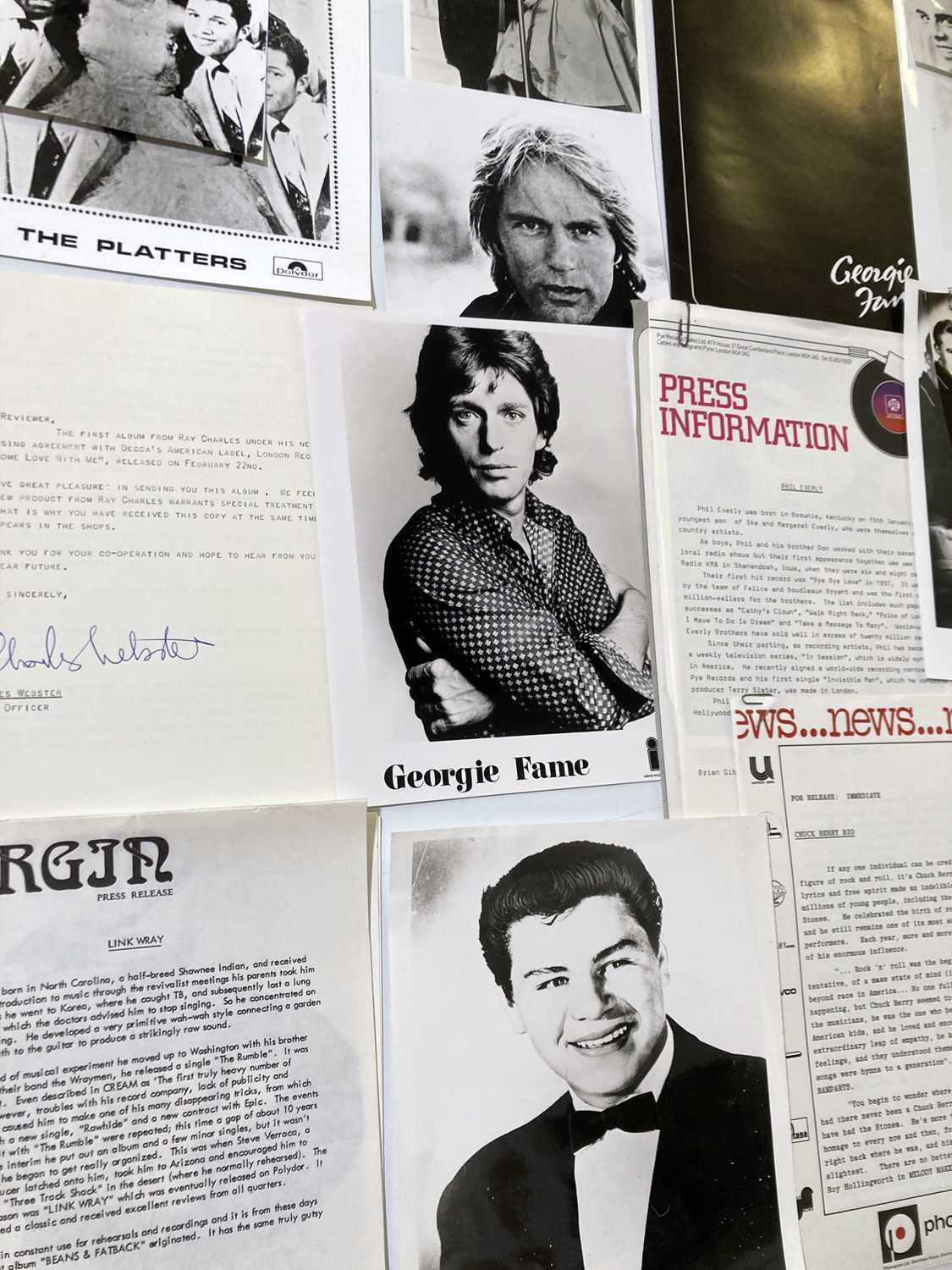 PRESS KIT ARCHIVE - ROCK N ROLL ARTISTS. - Image 2 of 5