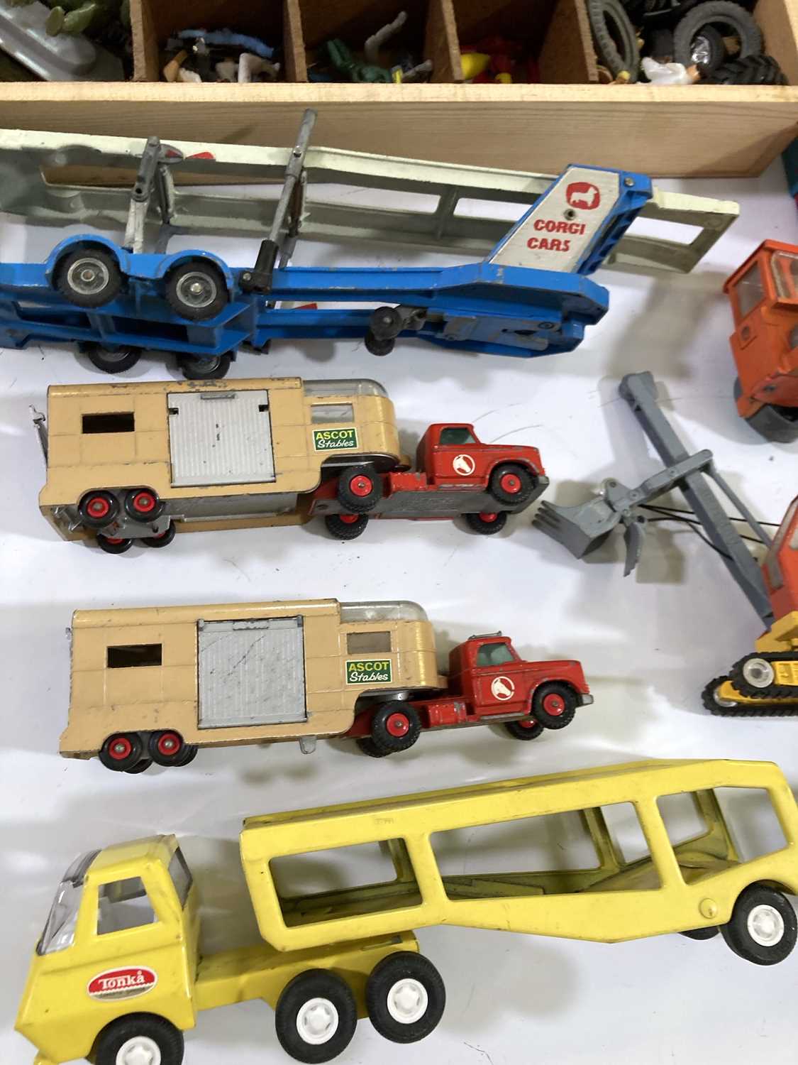 DINKY, CORGI, MATCHBOX TOY VEHICLES. - Image 2 of 16