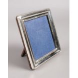 A small square Italian silver photo frame, with import mark for London, 1978. Height: 12cm.