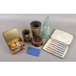 A small quantity of collectables. Includes Zachariah Barraclough & Sons knives, horn cups, Doncaster