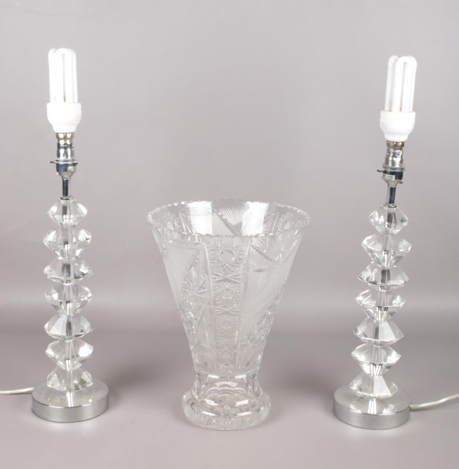 A pair of modern crystal table lights, together with large crystal glass vase (32cm high).