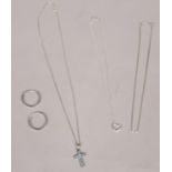 A quantity of silver & white metal jewellery. Necklaces, earrings.