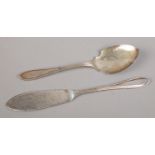 Two pieces of silver cutlery by Emile Viner, assayed Sheffield 1957 and 1958. 61.8g.