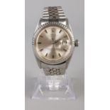 A gents stainless steel Rolex Oyster Perpetual Datejust superlative chronometer wristwatch. Running.