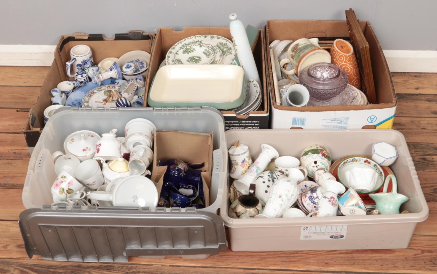 Five boxes of mainly assorted ceramics. To include Masons, Shelley, Wedgwood, Royal Doulton,