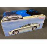 KYOSHO 1/12 Scale 08603S Aston Martin V12 Vanquish 007 James Bond