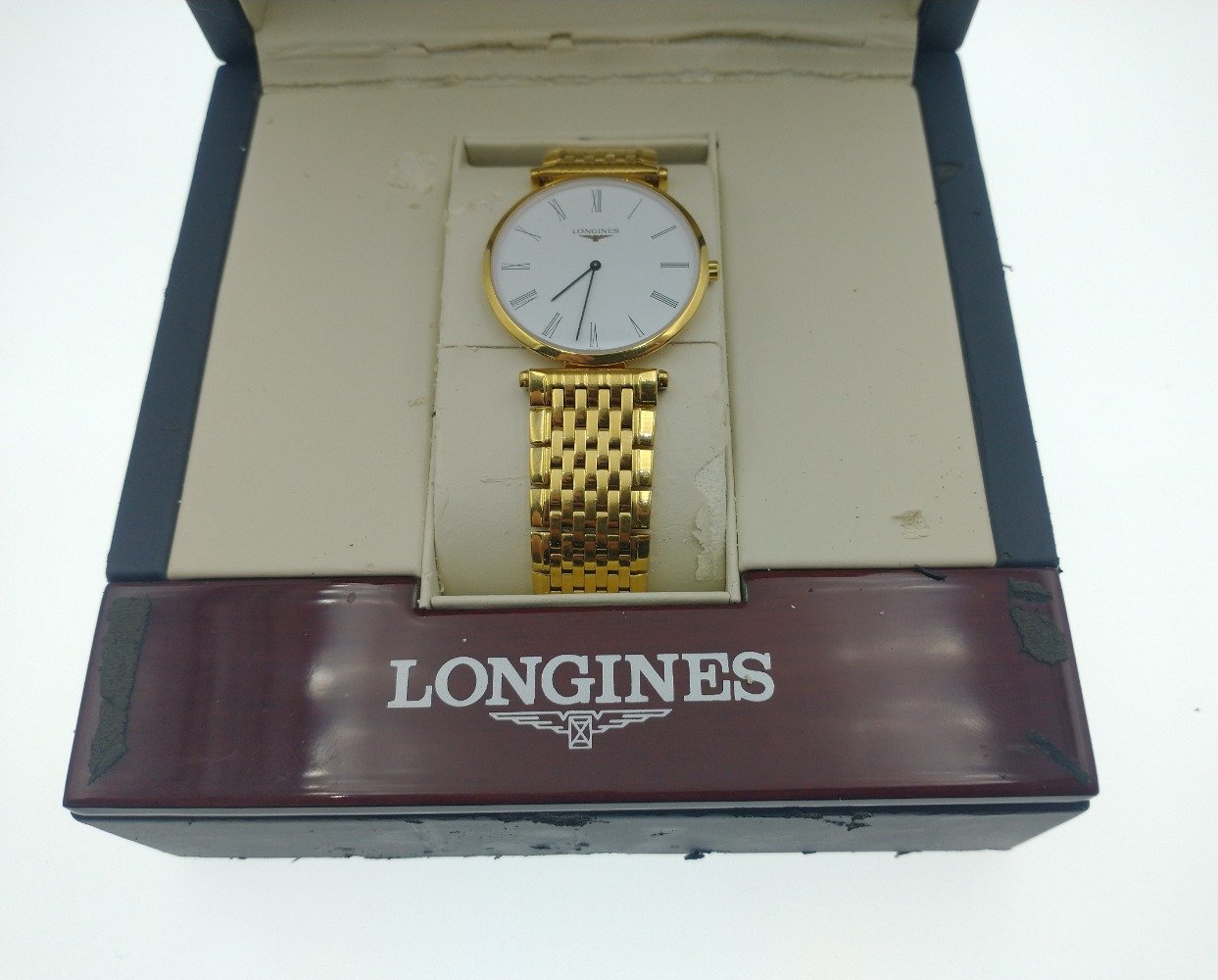 LONGINES La Grande Classique De Longines wristwatch with a round case , 30mm diameter, Quartz - Image 3 of 4