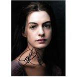 Anne Hathaway Signature