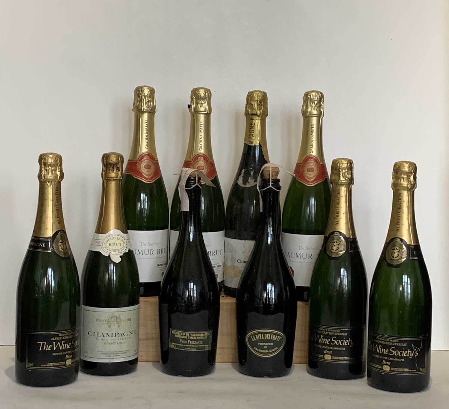 10 Bottles Mixed Lot Champagne, Wine Society Saumur Brut and Prosecco di Valdobbiadene