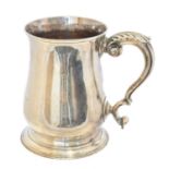 A George II silver tankard,