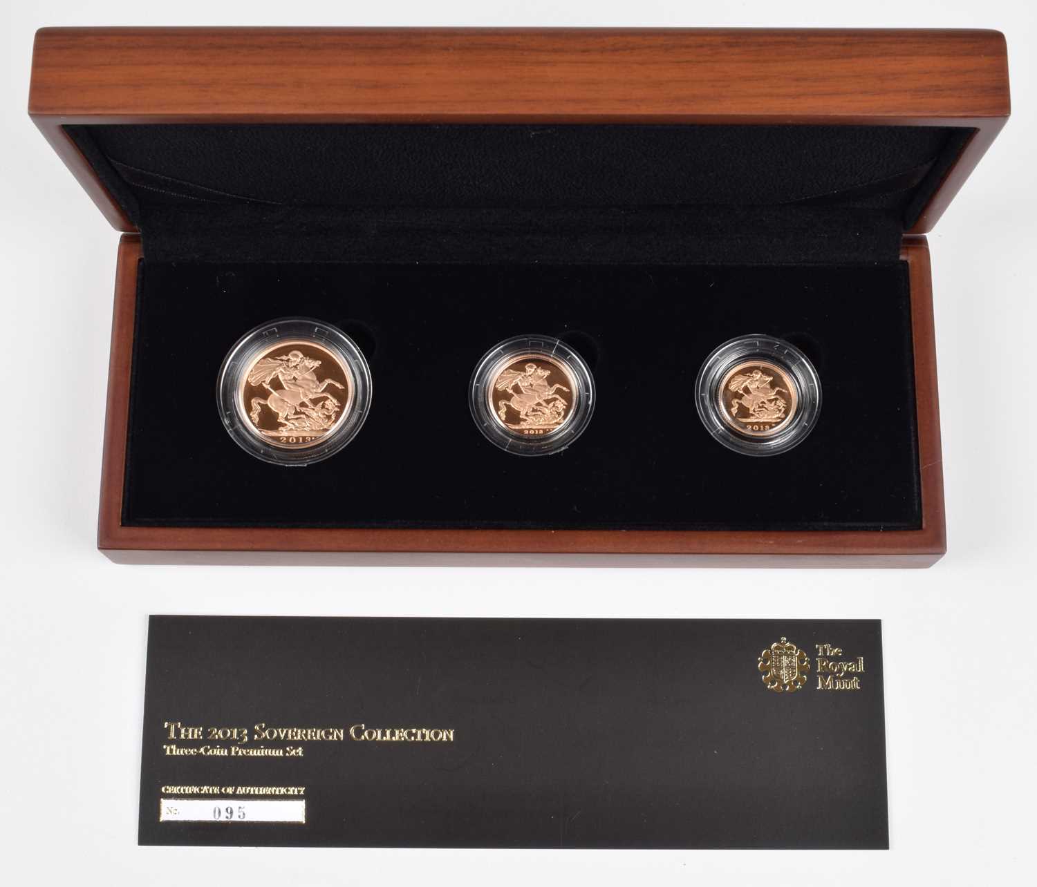 Elizabeth II, United Kingdom, 2013, The Sovereign Three-Coin Gold Proof Premium Set, Royal Mint.