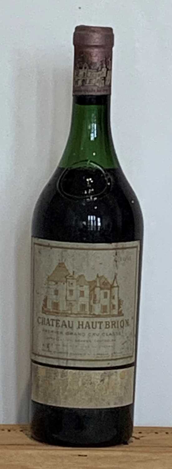 1 Bottle Chateau Haut Brion Premier Grand Cru Classe Graves (Pessac-Leognan) 1961