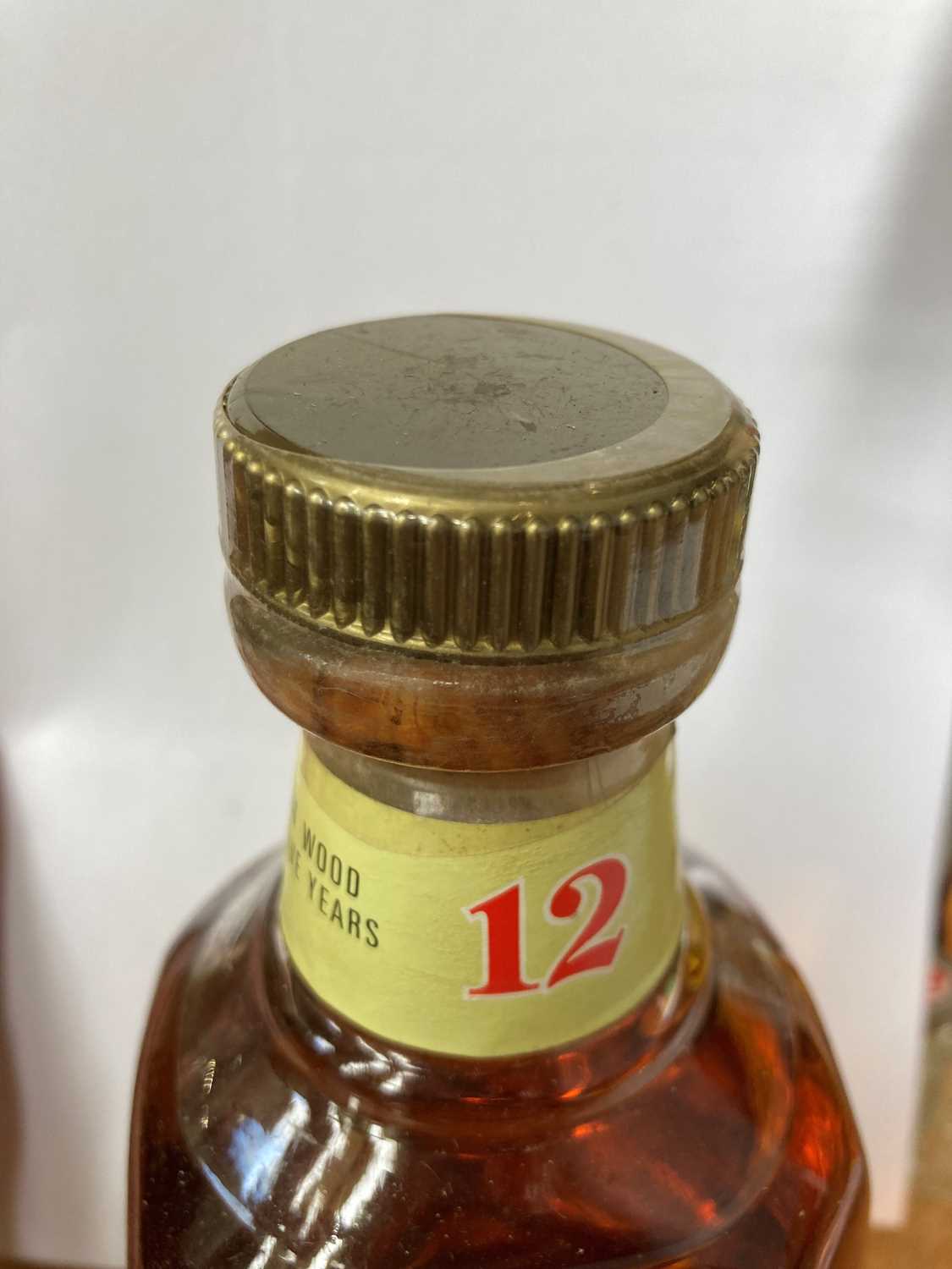 1 Bottle Oban Malt Whisky 12 yo 75cl (Bottled 1980) - Image 2 of 4