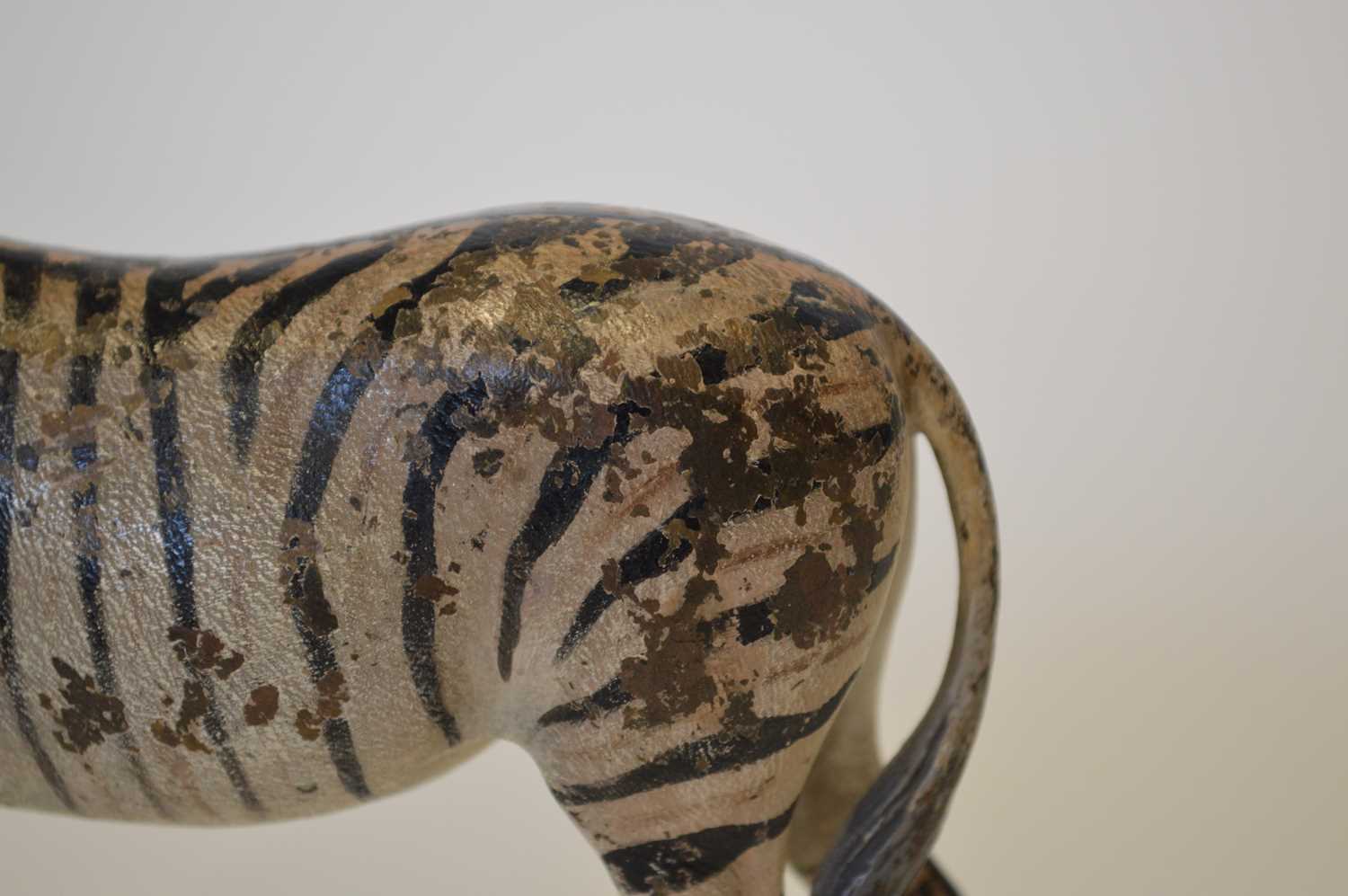 Cold painted bronze Zebra - Image 5 of 5