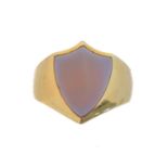An 18ct gold signet ring,