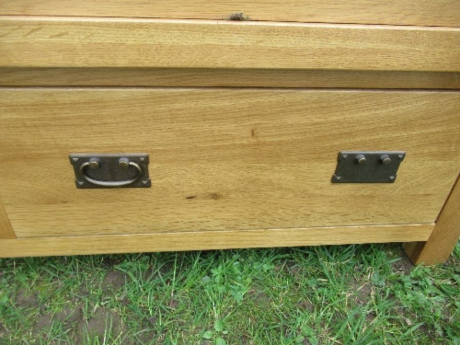 A modern oak mirror door wardrobe, width 59ins, depth 21ins, height 80ins, with British Design - Image 3 of 6