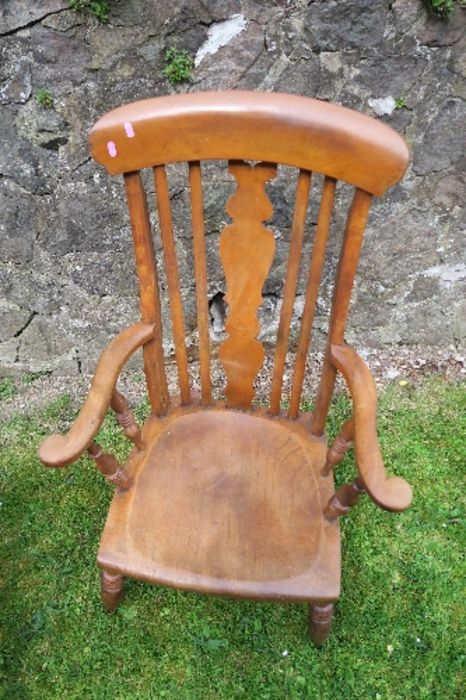 A Windsor armchair, with pierced splat and spindles, raised on turned legs, united by stretchers, - Image 4 of 5
