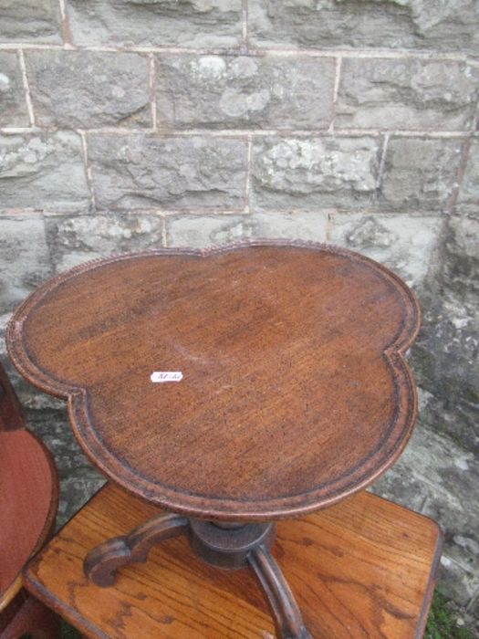 A collection of occasional tables, to include wine table, circular table, antique style trefoil - Image 3 of 6