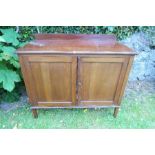 An Edwardian mahogany two door dressing chest, width 36ins x depth 19ins x height 32ins