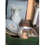 A box of sundries, to include jug, Worcester cabinet plate, etc.