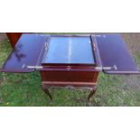 J Bagshaw & Sons Liverpool, An Edwardian mahogany drinks table, of square form, the pair of flaps