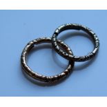 Two Early 19th Century Gold Jump Rings, largest 18mm diam., 3.3g