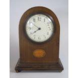 An Edwardian Mahogany and Inlaid Mantle Clock, 21cm. Running